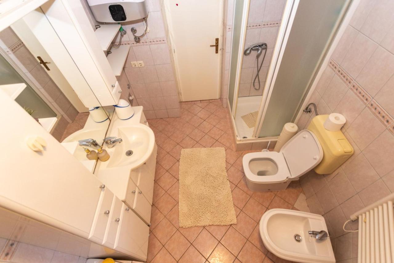 Apartment A&A Макарска Экстерьер фото
